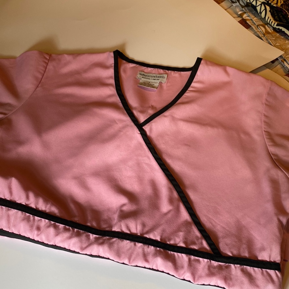 Natural uniforms top pink size small